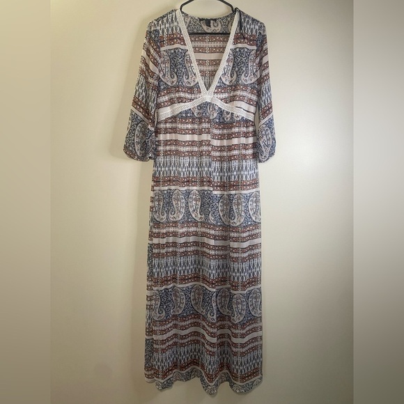 Forever 21 Dresses & Skirts - Forever 21 Brown and Gray V-Neck Maxi Sundress